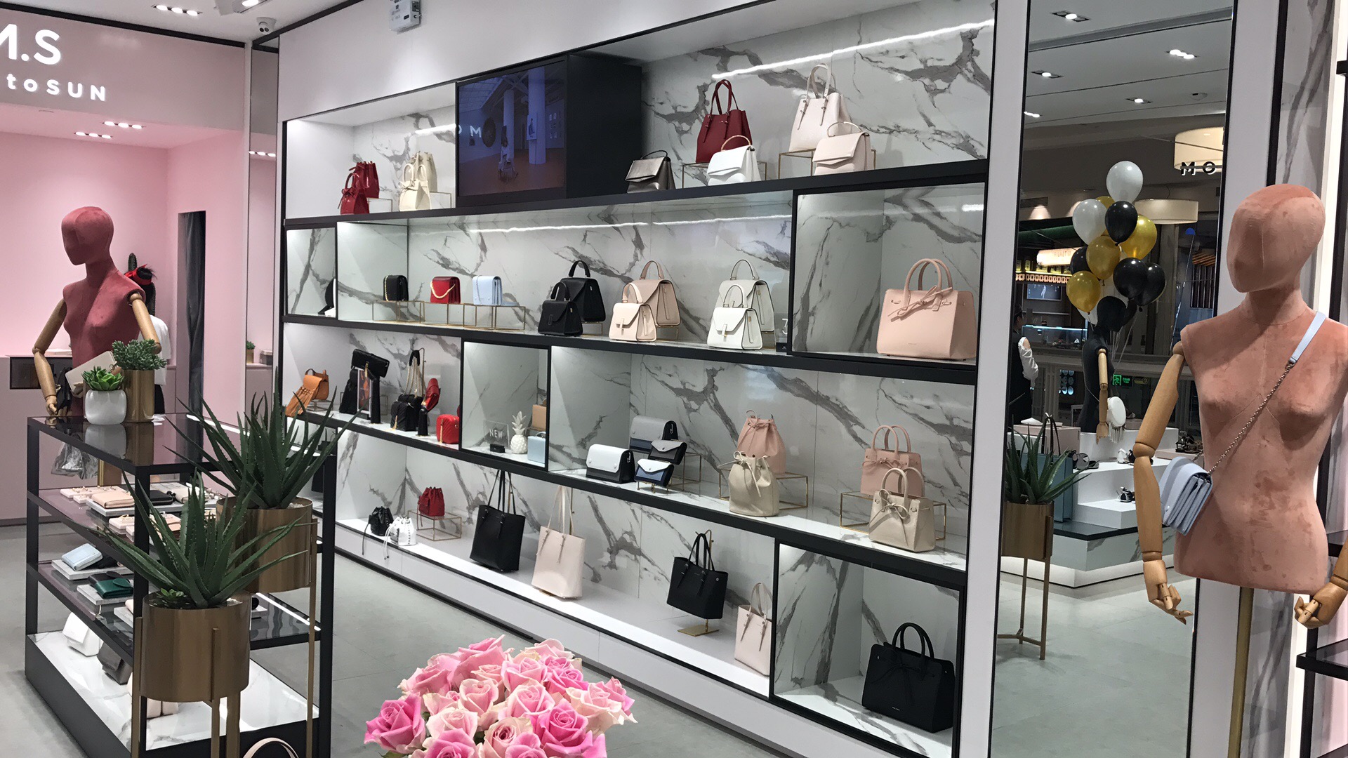 Cococity 开业店铺陈列 4
